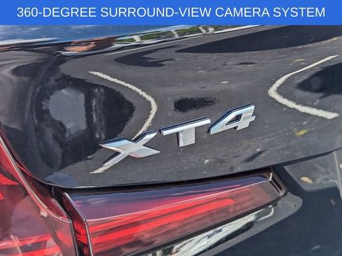 Used 2025 Cadillac XT4 Premium Luxury image 13