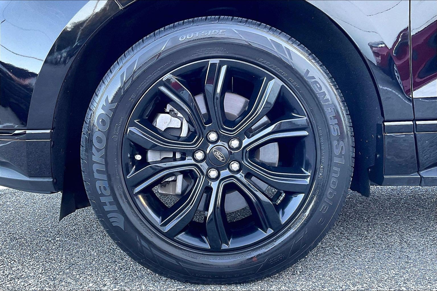 Certified 2022 Ford Edge SE w/ Black Appearance Package AWD/4WD image 8