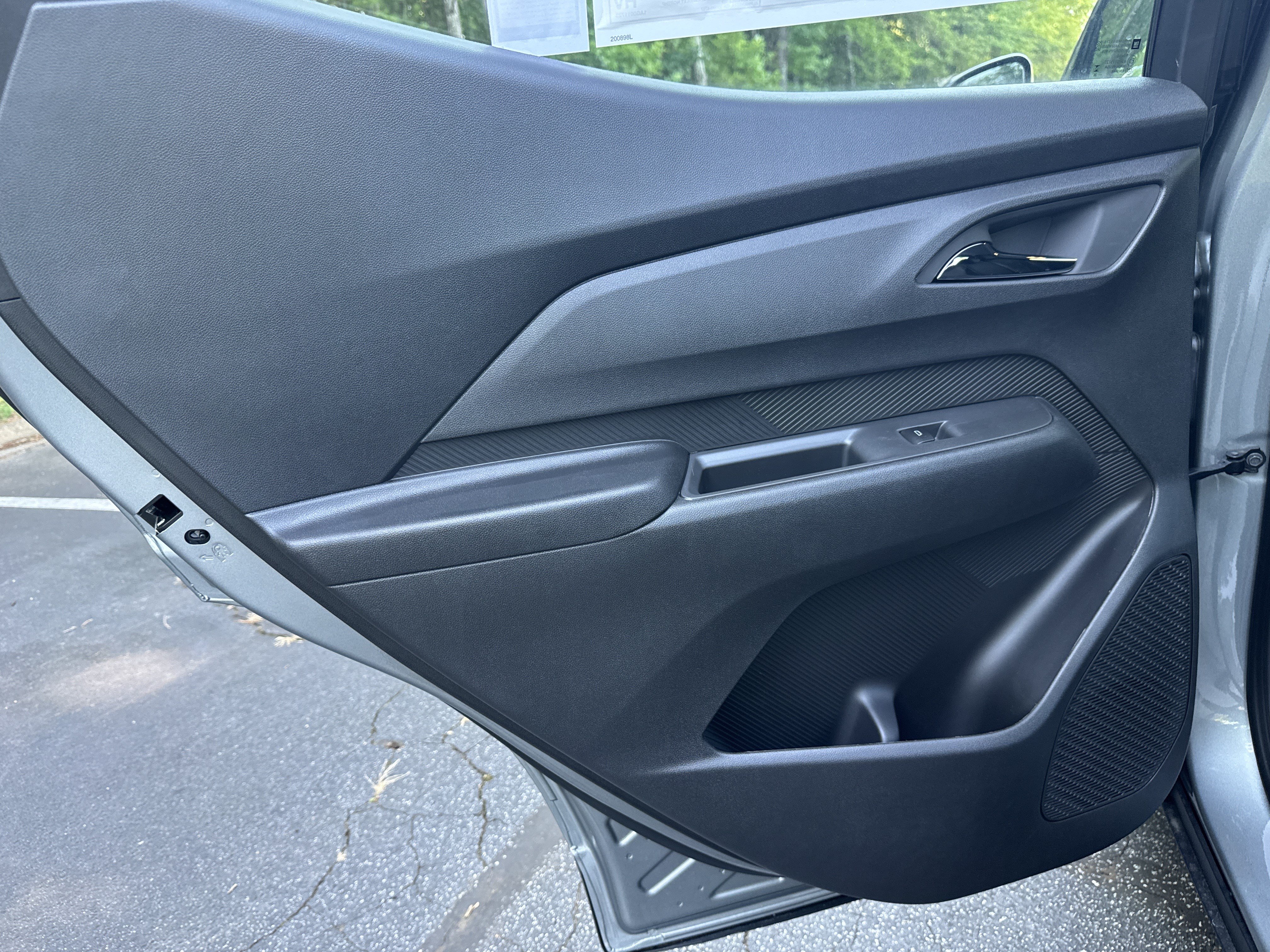 New 2027 Chevrolet Bolt LT FWD image 20