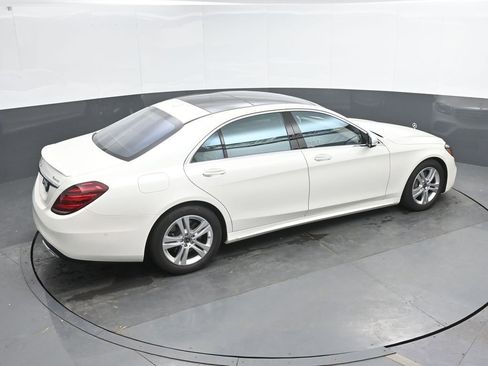 Used 2019 Mercedes-Benz S 560 4MATIC Sedan image 32
