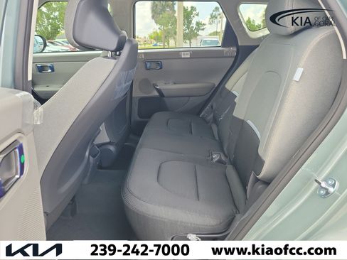 New 2027 Kia Seltos S FWD image 11