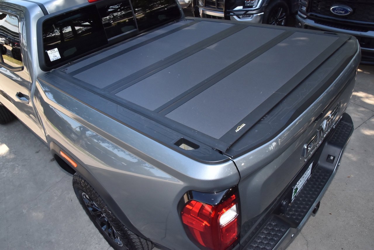 Used 2026 GMC Canyon AT4 AWD/4WD image 37