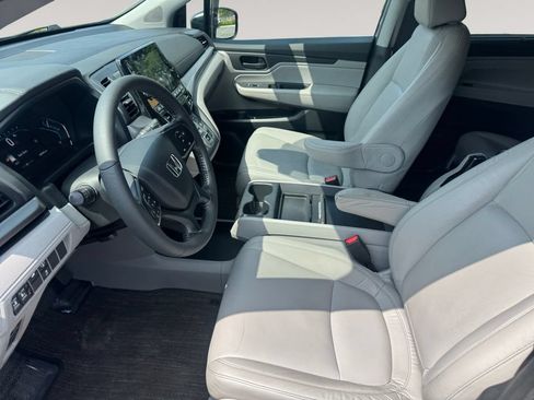 Used 2024 Honda Odyssey EX-L image 9