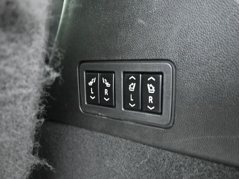 Used 2022 Cadillac XT6 Premium Luxury w/ Technology Package image 28