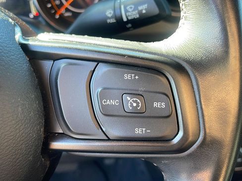 Used 2020 Jeep Wrangler Sport AWD/4WD image 16