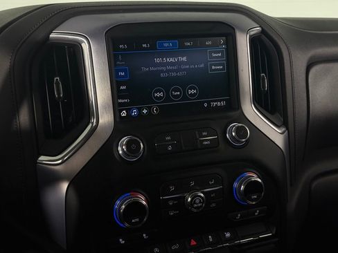 Used 2020 GMC Sierra 1500 Elevation w/ Elevation Value Package AWD/4WD image 17