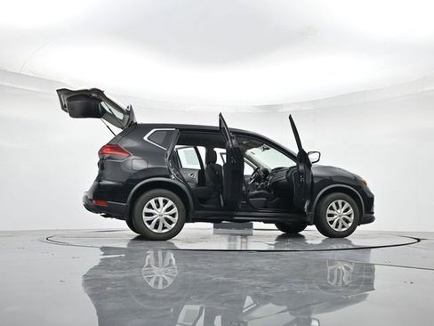 Used 2018 Nissan Rogue S image 51