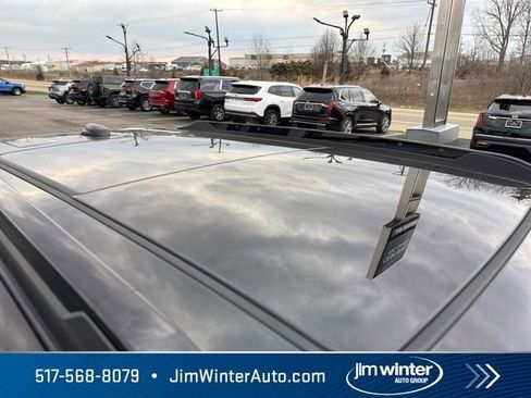 Used 2023 Chevrolet TrailBlazer RS w/ Sun and Liftgate Package image 11