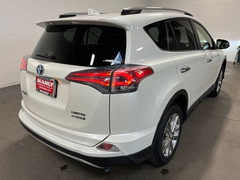 Used 2018 Toyota RAV4 Limited w/ Advanced Technology Package AWD/4WD image 3