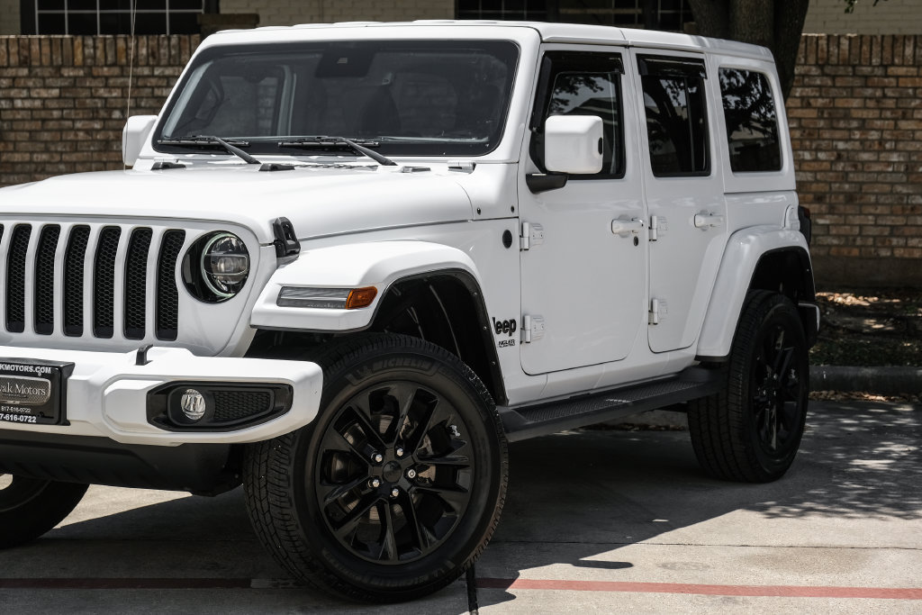 Used 2021 Jeep Wrangler Unlimited Sahara AWD/4WD image 14