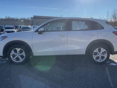 Certified 2023 Honda HR-V LX image 6