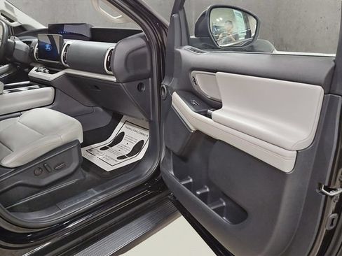 Certified 2025 Ford Expedition Max Active AWD/4WD image 18