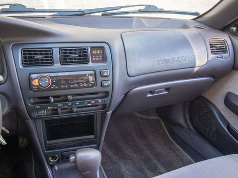 Used 1995 Toyota Corolla DX image 23