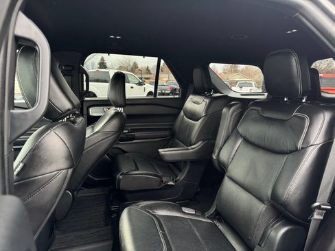 Used 2021 Ford Explorer ST image 30