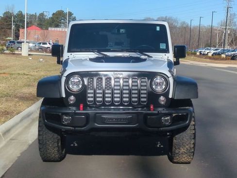 Used 2017 Jeep Wrangler Rubicon image 16