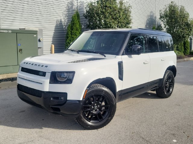 Used 2024 Land Rover Defender 110 X-Dynamic SE AWD/4WD image 33