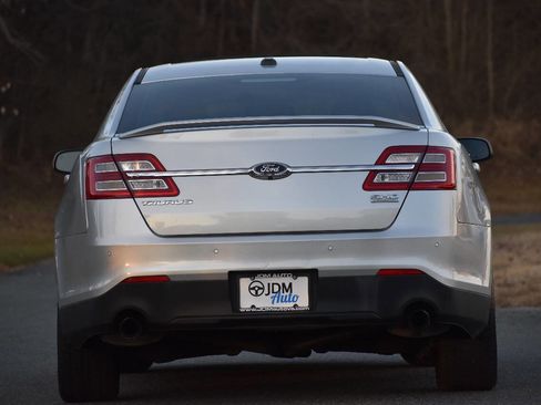 Used 2013 Ford Taurus SHO image 6