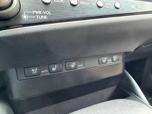 Used 2023 Lexus ES 350 w/ Premium Package image 17