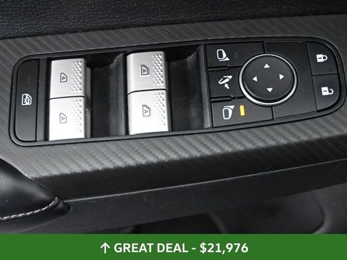 Used 2024 Mitsubishi Outlander SE image 27