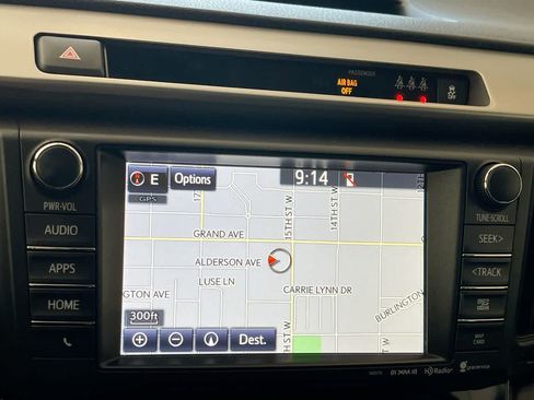 Used 2018 Toyota RAV4 Limited AWD/4WD image 18