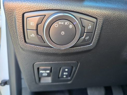 Used 2015 Ford F150 XLT w/ Equipment Group 302A Luxury image 14