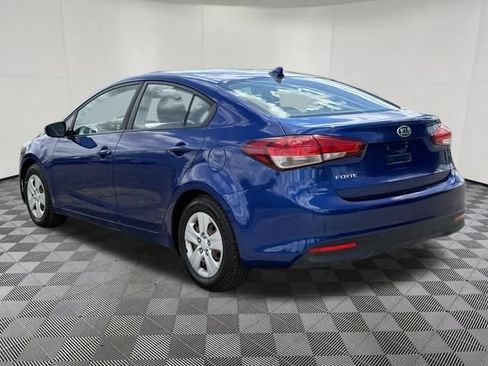 Used 2017 Kia Forte LX FWD image 13