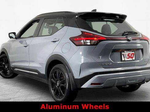 Used 2024 Nissan Kicks SR w/ SR Premium Package FWD image 4