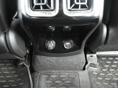 Used 2023 Kia Sorento SX AWD/4WD image 34