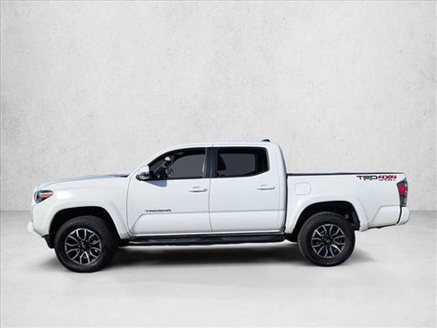 Used 2023 Toyota Tacoma TRD Sport image 9