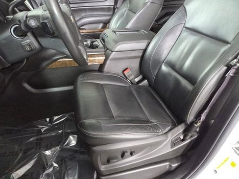 Used 2016 Chevrolet Tahoe LT w/ LT Signature Package image 17