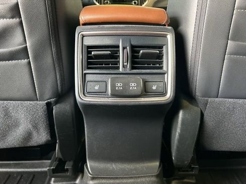 Used 2024 Subaru Forester Touring image 28