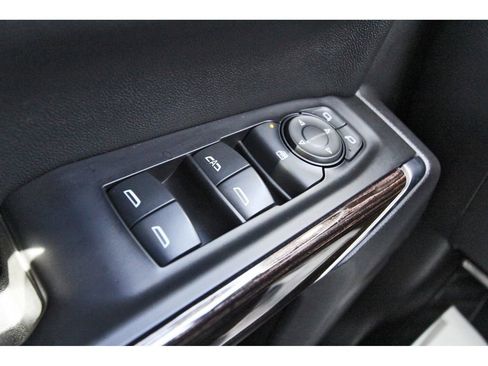 Used 2020 GMC Sierra 1500 Elevation w/ Elevation Value Package image 20