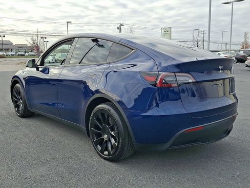 Used 2022 Tesla Model Y Long Range image 4