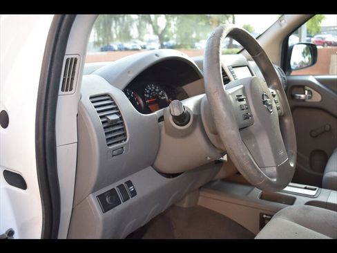 Used 2019 Nissan Frontier S image 15