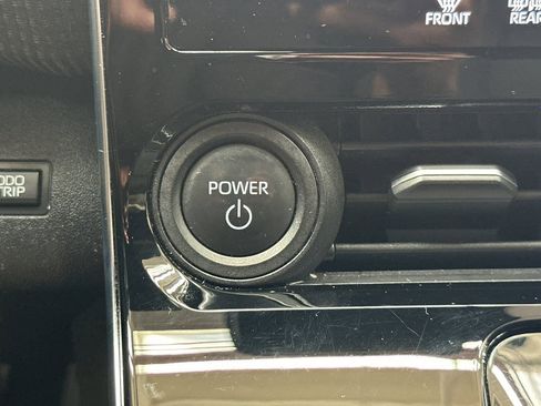 Used 2023 Subaru Solterra AWD image 30