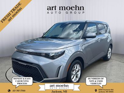 Used 2025 Kia Soul LX w/ LX Technology Package