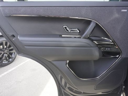 New 2026 Land Rover Range Rover Sport SE AWD/4WD image 28