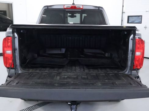Used 2019 Chevrolet Colorado ZR2 image 16