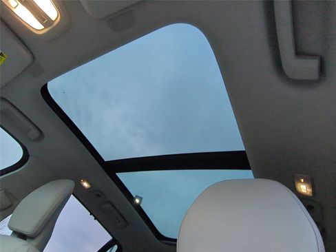 Used 2025 Volvo XC90 T8 Ultra image 10