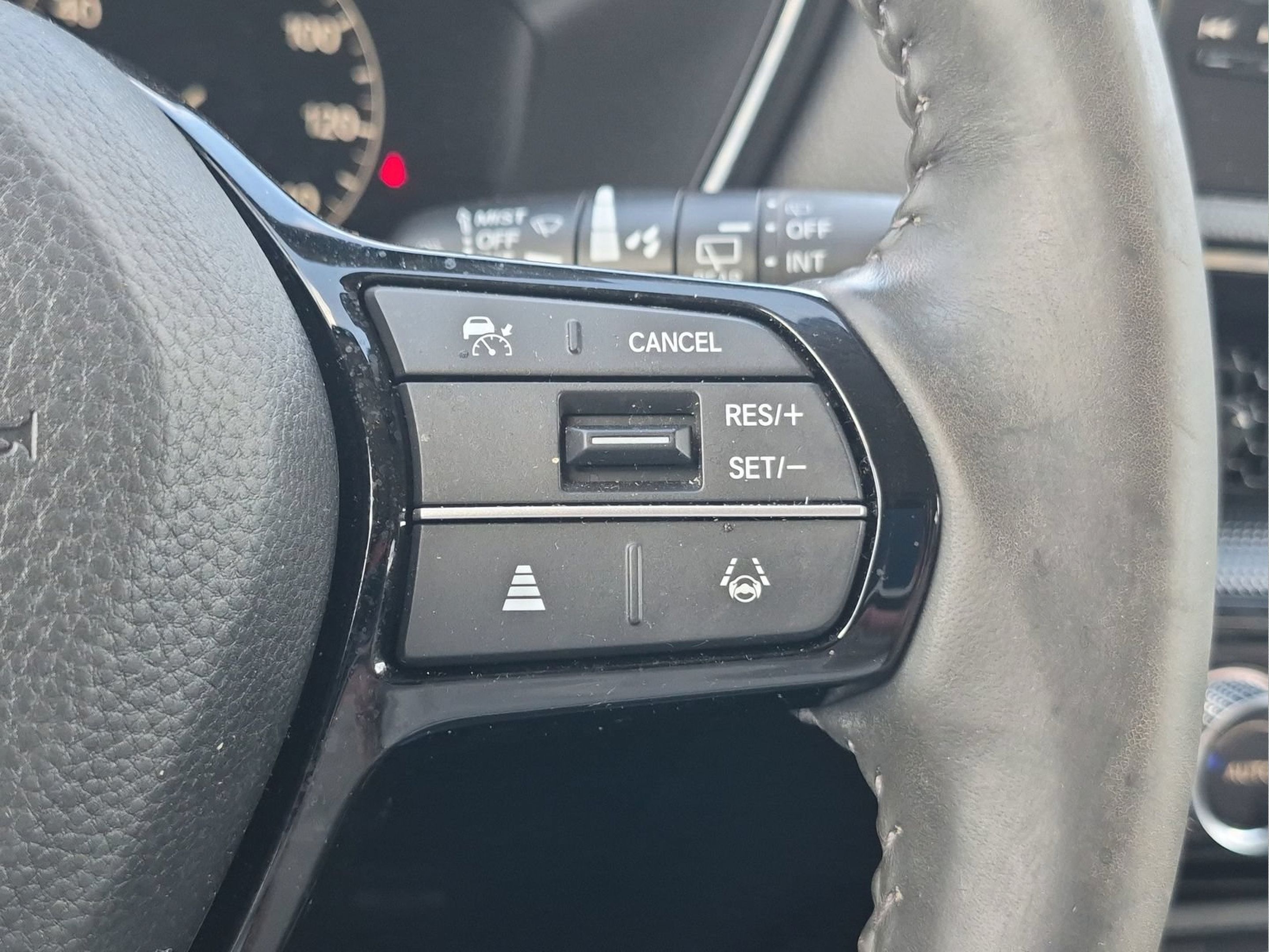 Used 2023 Honda CR-V EX-L image 10