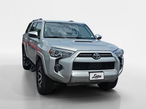 Used 2021 Toyota 4Runner TRD Off-Road Premium w/ Moonroof Package AWD/4WD image 2
