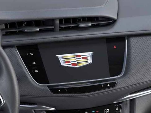 New 2026 Cadillac XT5 Sportv w/ LPO, Floor Liner Package AWD/4WD image 21