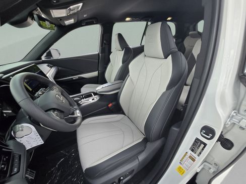 New 2026 Lexus TX 500h AWD w/ Technology Package image 12