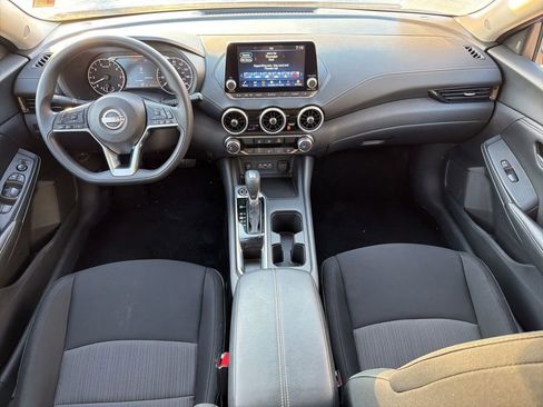 Used 2025 Nissan Sentra SV FWD image 17