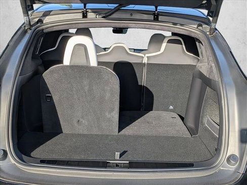 Used 2024 Tesla Model X image 6