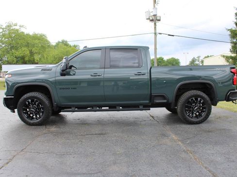 Used 2025 Chevrolet Silverado 2500 LT w/ Trail Boss Package AWD/4WD image 16