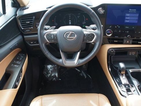 Used 2023 Lexus NX 350h AWD w/ Luxury Package image 5