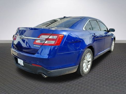 Used 2013 Ford Taurus SE image 5