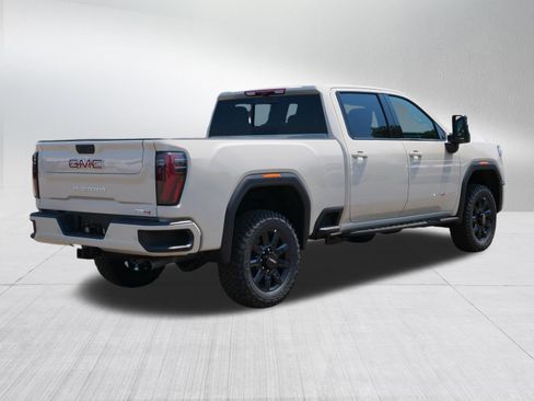 New 2026 GMC Sierra 2500 AT4 w/ AT4 Premium Plus Package AWD/4WD image 5