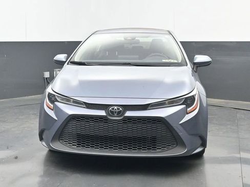Used 2022 Toyota Corolla LE image 5